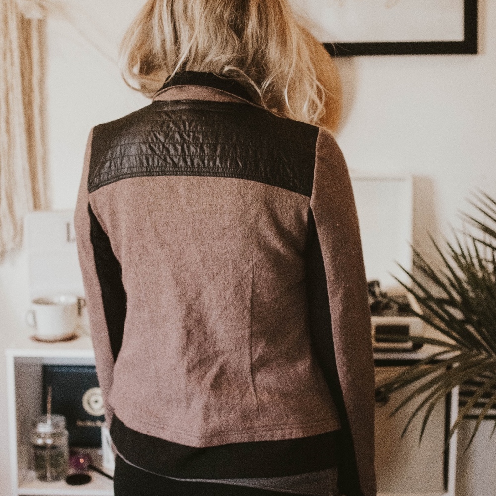 Fitted jacket - Picture 6 of 6